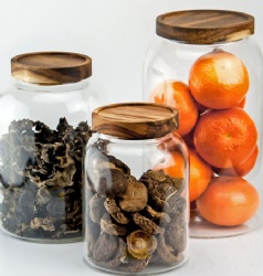 Glass storage jar with acacia wood lid