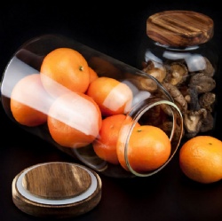 Glass storage jar with acacia wood lid